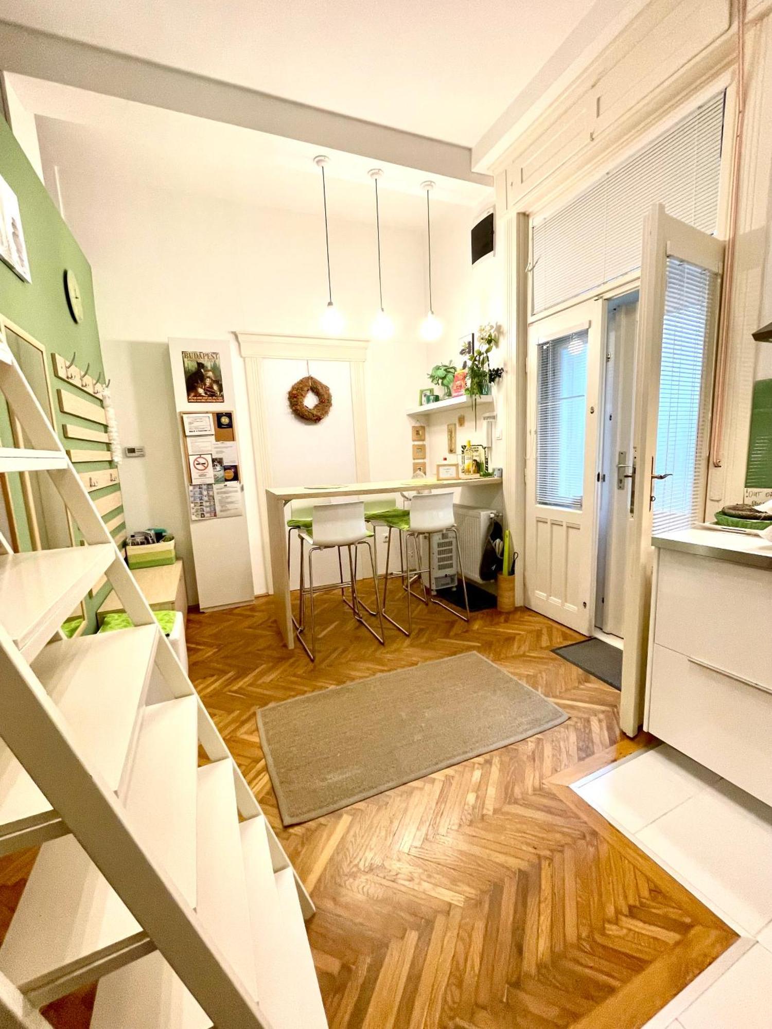 Green Pearl Apartment At St Stephen' S Basilica Budapest Luaran gambar